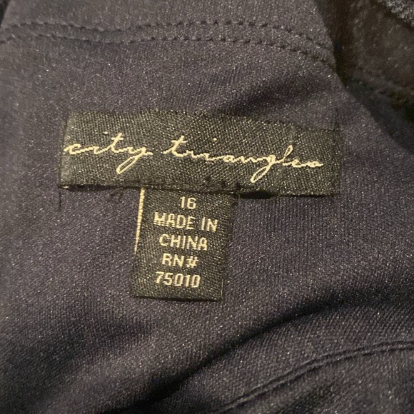 16 navy Blue lacy sparkly city triangle dress - Picture 3 of 3